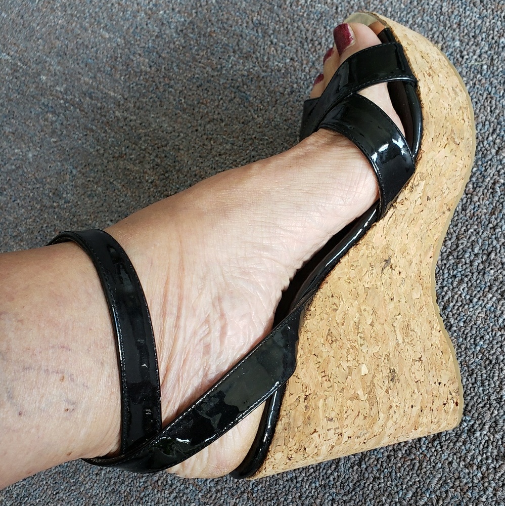 Sandals - Picture 3 of 3